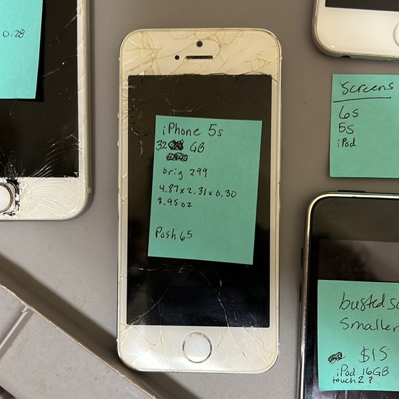 Cell Phone Accessories available with electronic purchase! - Picture 8 of 16